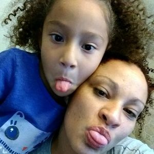 Meet your Posher, Regina